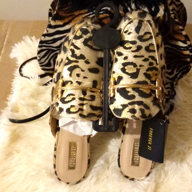 Nwt Flat